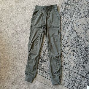 Lululemon Joggers Size 0 Olive green